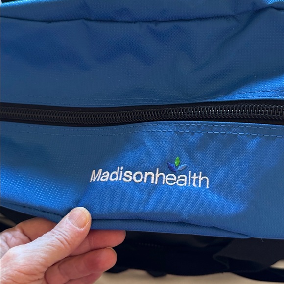 Ogio duffel bag - Picture 7 of 15